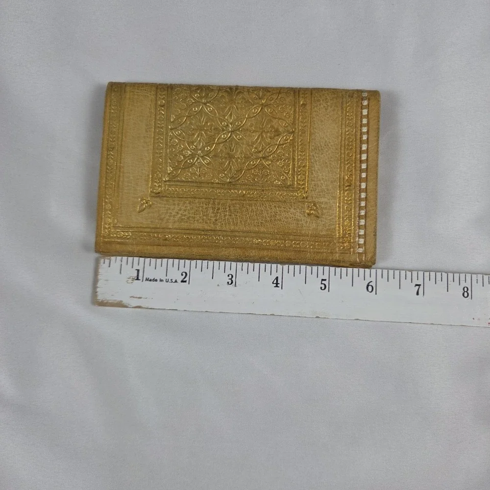 Vtg Florentine Tan Leather Gold Embossed Wallet